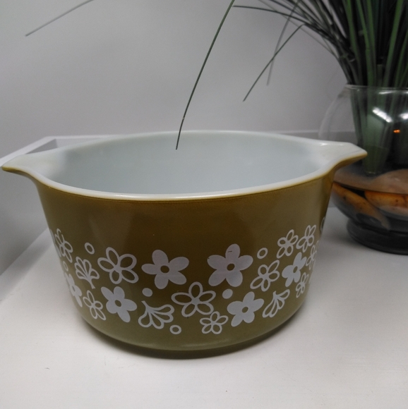 Vintage Pyrex Green Daisy 1 QT Dish - Picture 2 of 2